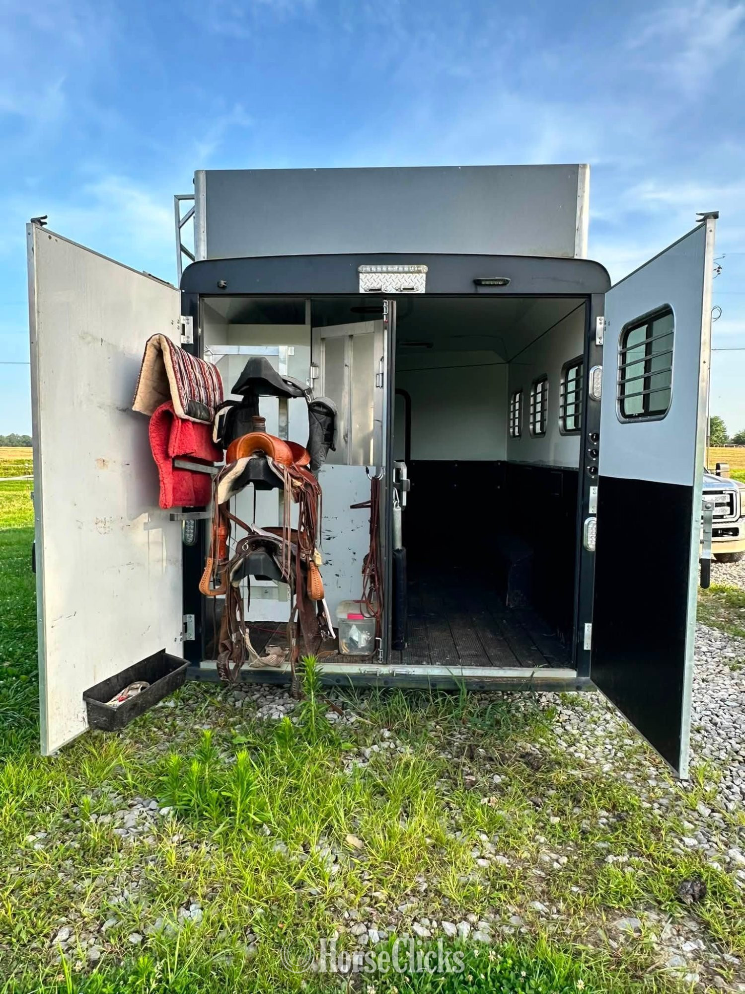 Horse Trailers - 2015 Hoosier Trailers Outlaw Gooseneck Horse Trailer