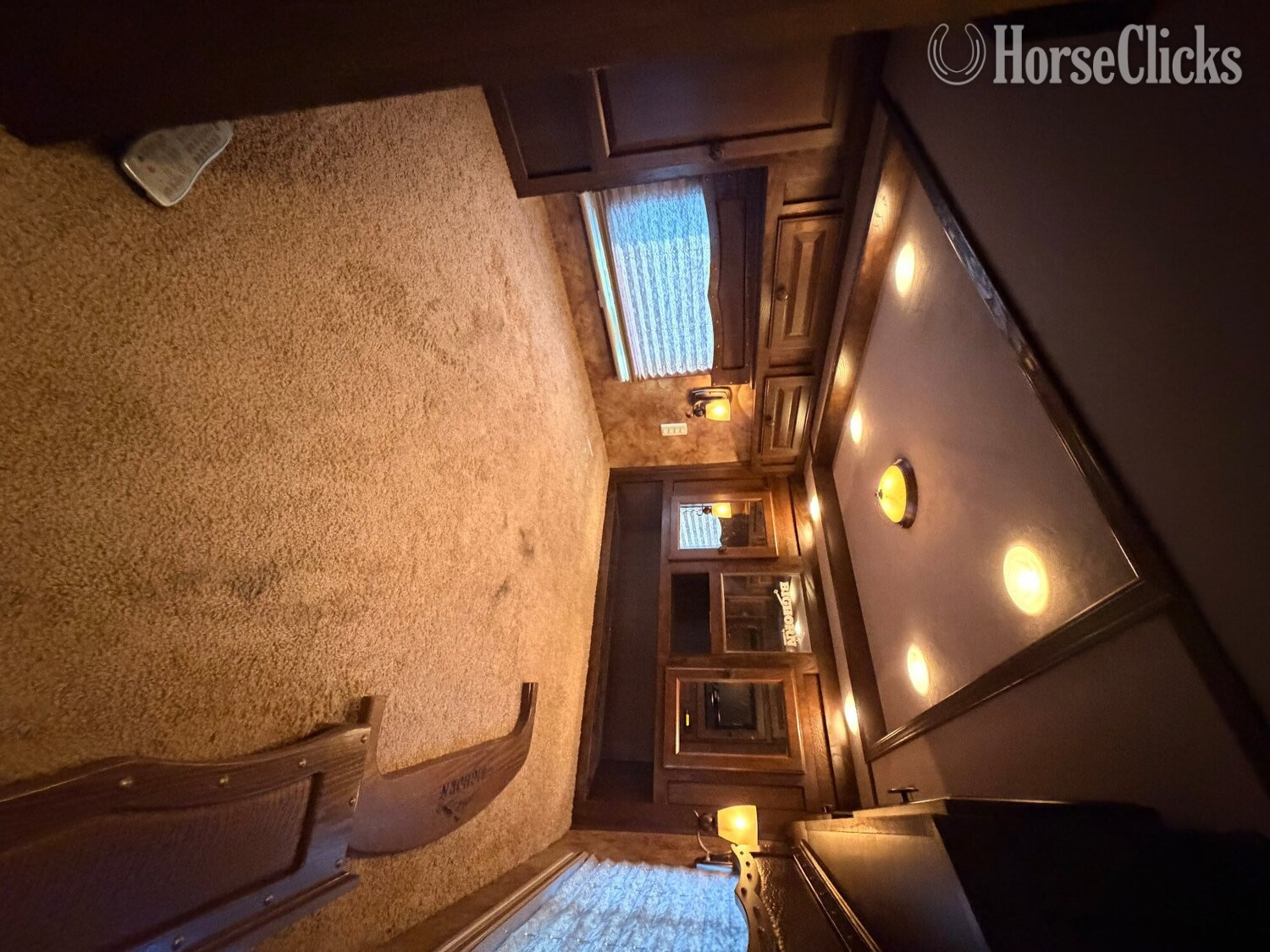 2013 Lakota Bighorn Gooseneck Horse Trailer - Horse Trailers