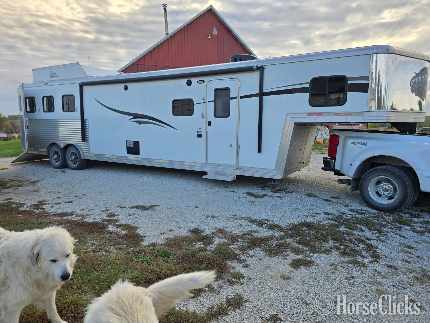 2017 Bison Coach Silverado Gooseneck Horse Trailer