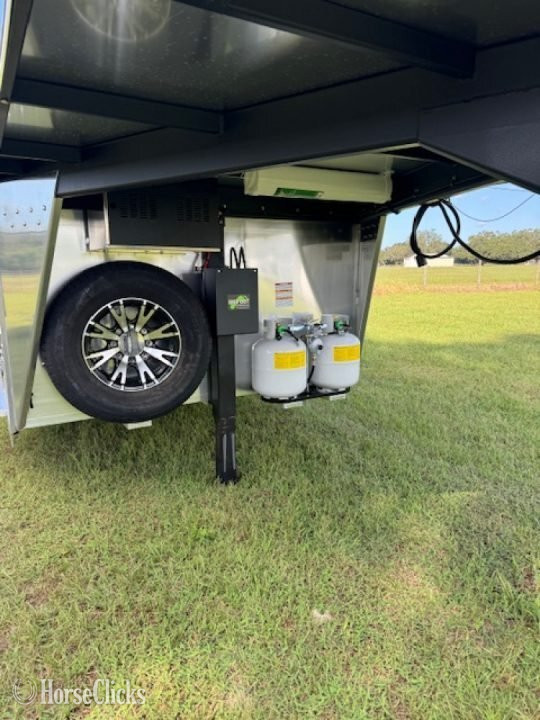 2027 Shadow Trailers 2027 Shadow Pro Series 4H 9' LQ with Slide Horse Trailer Gooseneck Horse Trailer - Horse Trailers in Florida