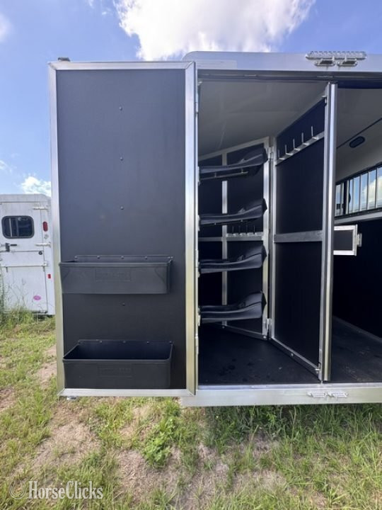 2027 Shadow Trailers 2027 Shadow Pro Series 4H 9' LQ with Slide Horse Trailer Gooseneck Horse Trailer - Horse Trailers