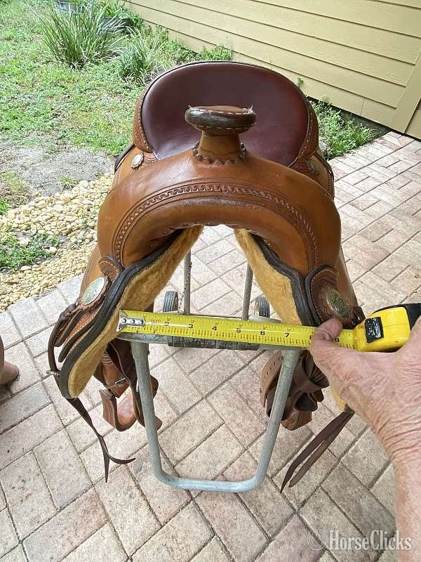 California 15.5" Circle Y Western Saddle