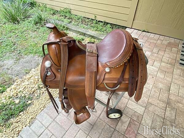 15.5" Circle Y Western Saddle - Western Saddles
