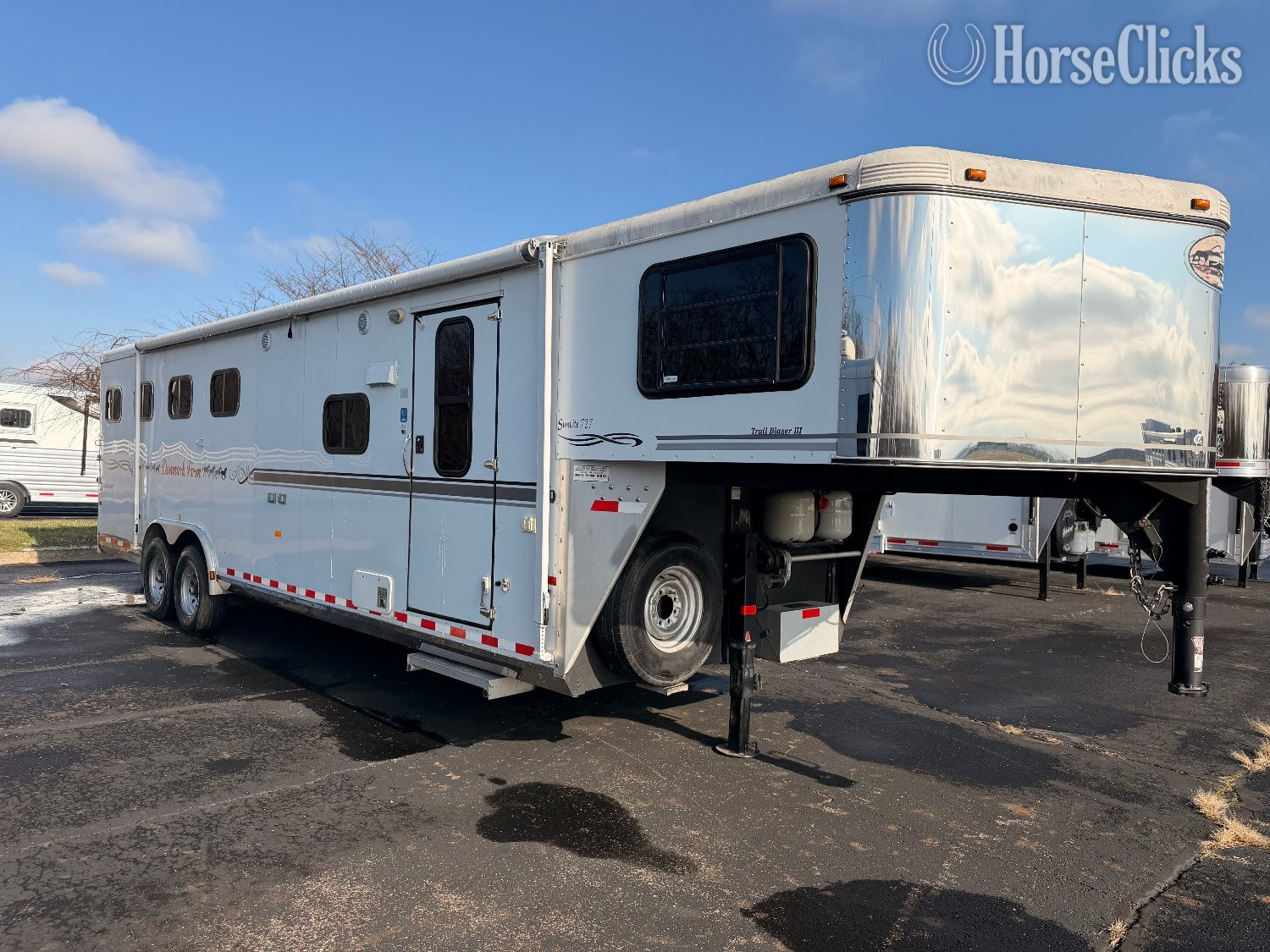 2004 Sundowner Trailers 4HS Gooseneck Horse Trailer in Ohio