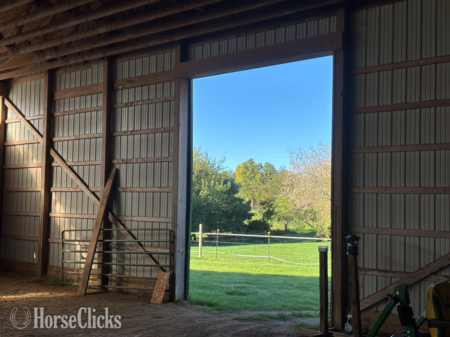 Michigan Turnkey Equestrian Facility + Private Studio for Lease