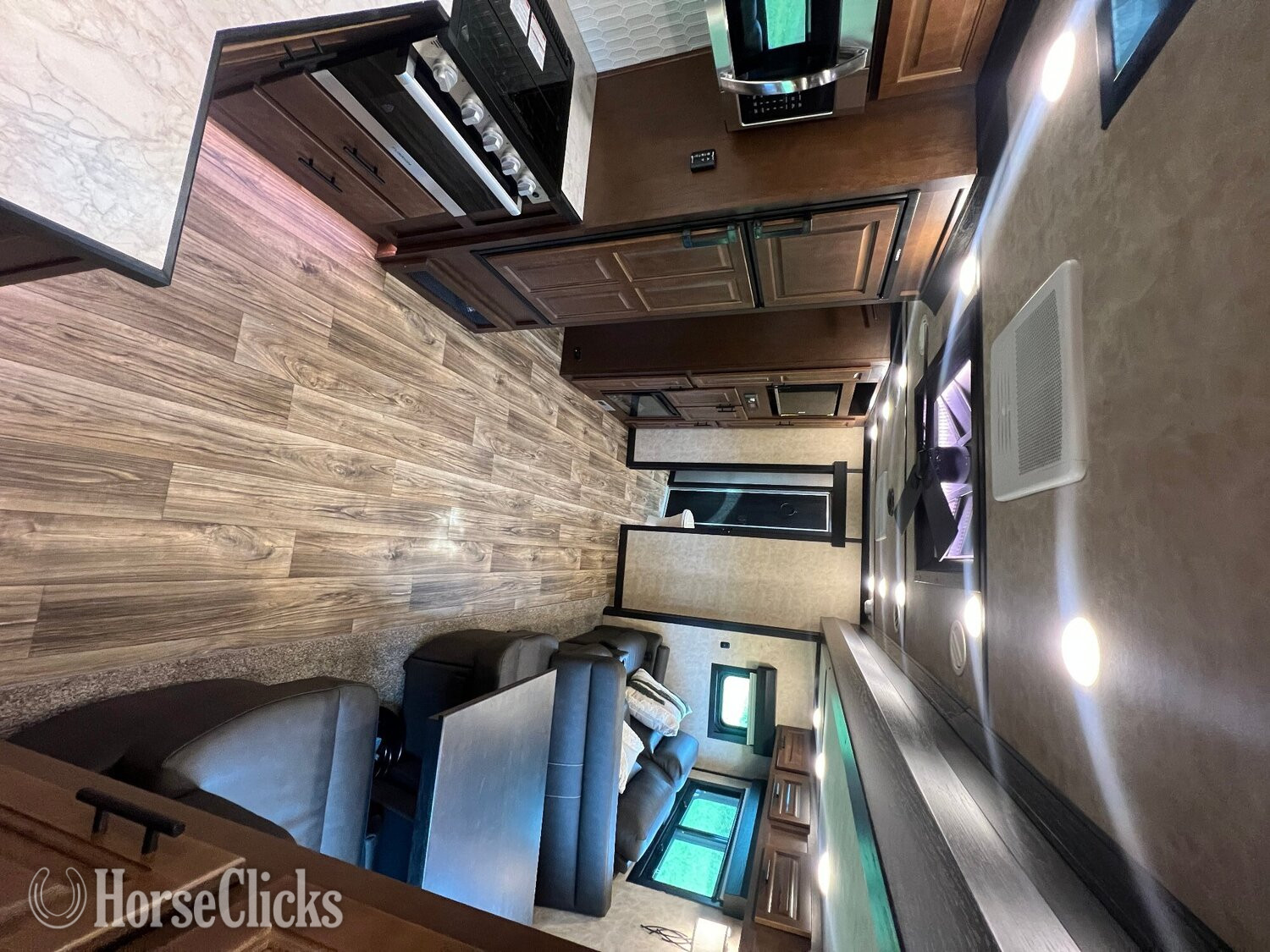 2026 Lakota Bighorn Gooseneck Horse Trailer - Horse Trailers in Ohio