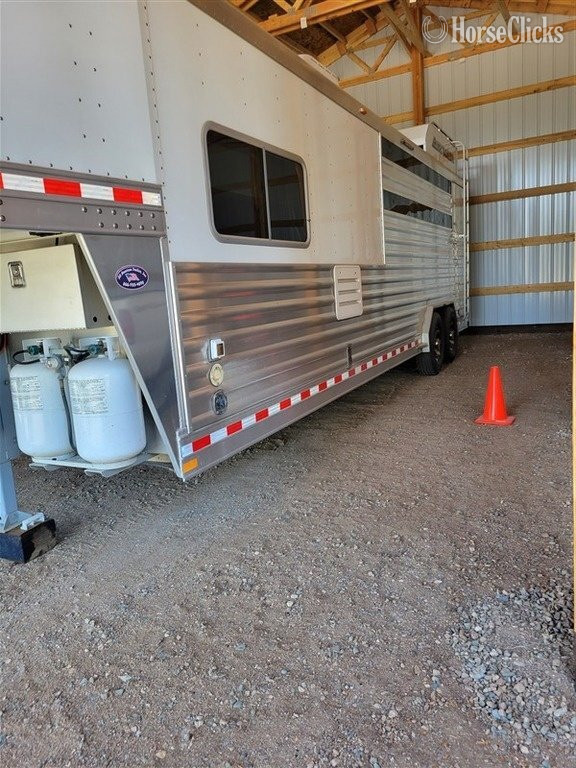 2017 Elite Trailers 2017 Elite Trailers Horse Trailer Gooseneck Horse Trailer in Mississippi