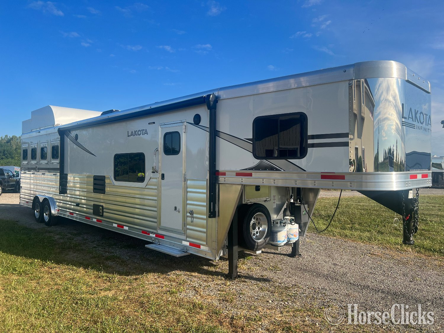 2026 Lakota Infinity Gooseneck Horse Trailer in Ohio