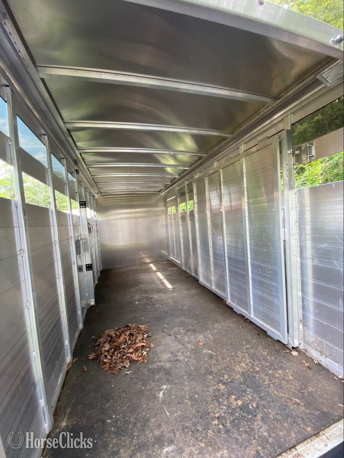 2023 Featherlite Trailers 8417 Gooseneck Horse Trailer - Horse Trailers in Pennsylvania