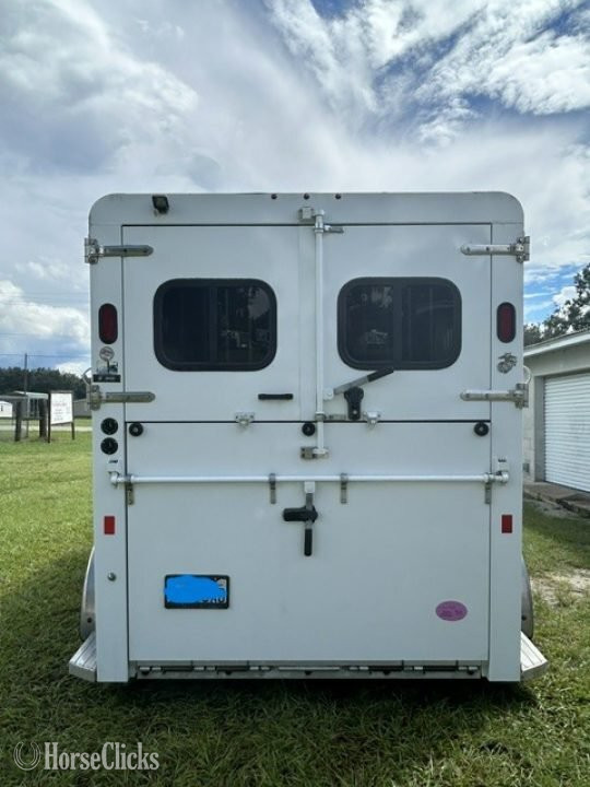 Florida 2020 Trails West 2H Straight Load Trailer Bumper Pull Horse Trailer