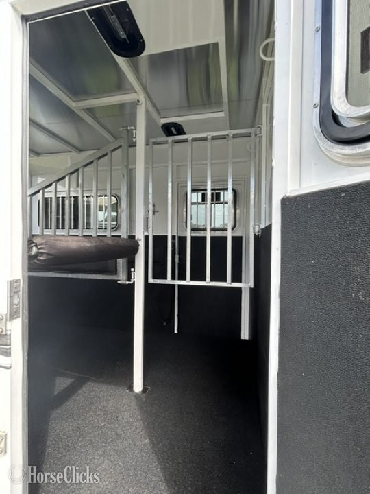 2020 Trails West 2H Straight Load Trailer Bumper Pull Horse Trailer Florida