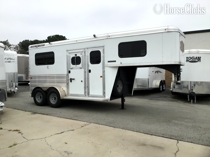 California 2026 Logan Coach   Horse Trailer