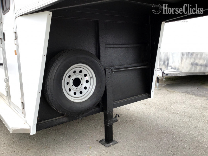 Horse Trailers - 2026 Logan Coach   Horse Trailer in California