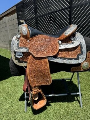17" Dale Chavez Western Saddle