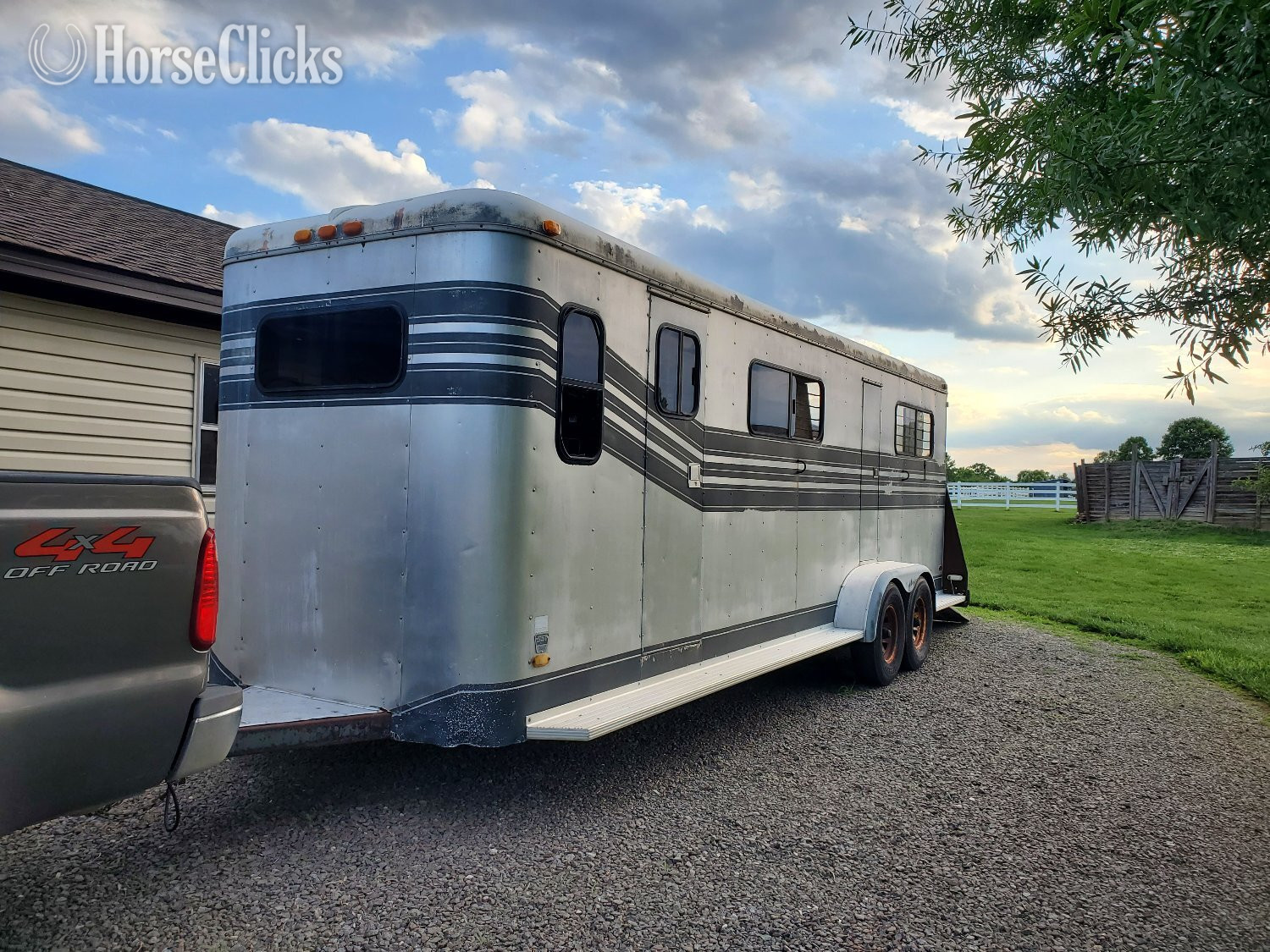 1986 4-Star Trailers Essex 4-Horse Trailer Bumper Pull Horse Trailer in North Carolina