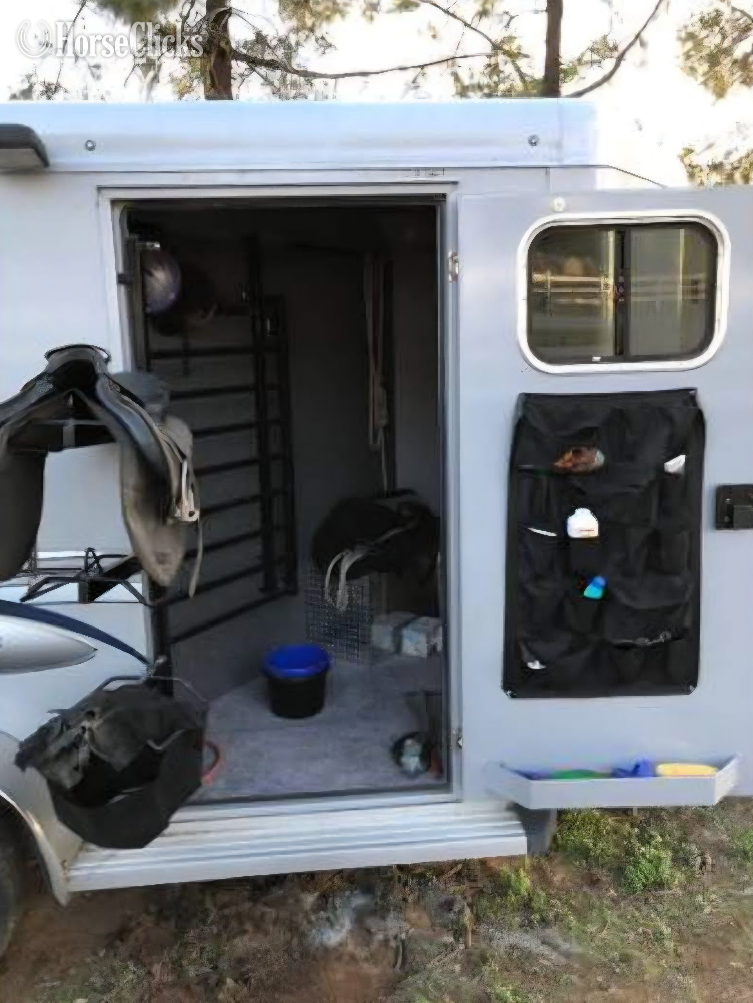 2013 Trails West Sierra Select Bumper Pull Horse Trailer - Horse Trailers in California