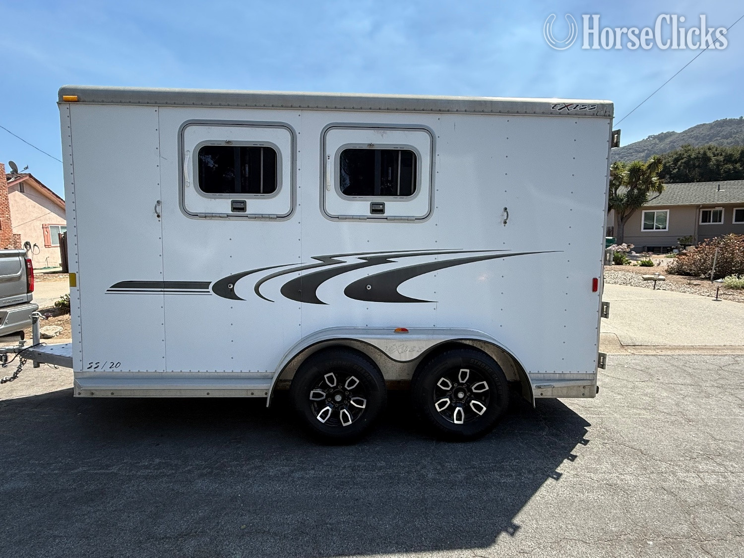 2005 Exiss Trailers 2horse bumper pull slant Bumper Pull Horse Trailer
