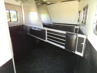 2000 Sundowner Trailers TrailBlazer Horse Gooseneck Horse Trailer