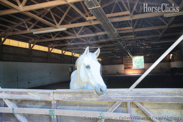 SOLD!!! 16ac Training/Boarding Facility in Wonder Lake for sale in Illinois Illinois