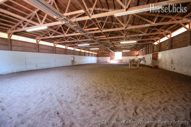 Farms - SOLD!!! 16ac Training/Boarding Facility in Wonder Lake for sale in Illinois in Illinois