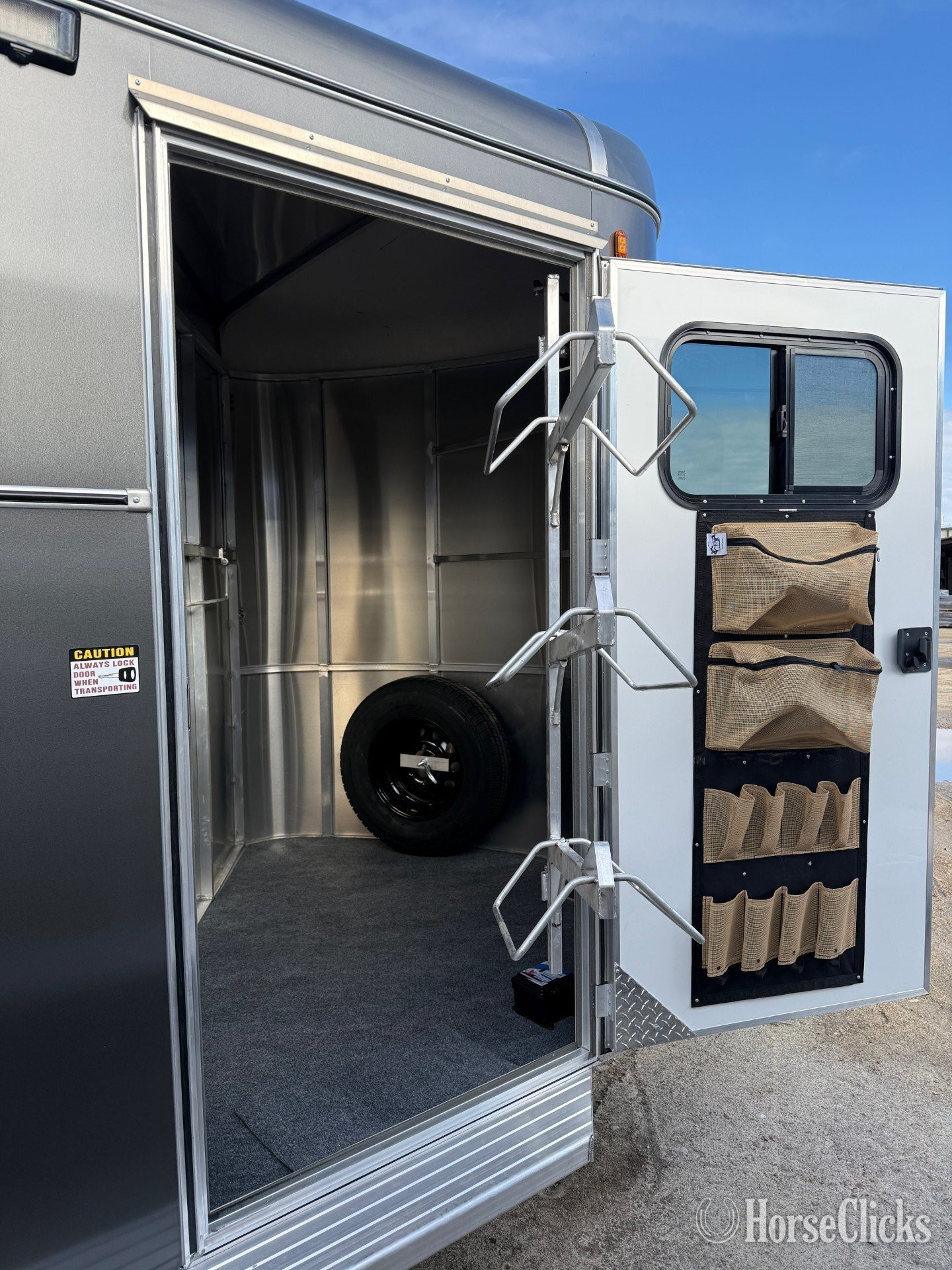2026 Maverick Trailers Lite Deluxe Bumper Pull Horse Trailer - Horse Trailers