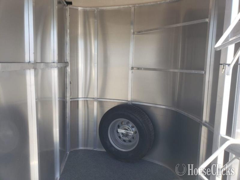 2026 Maverick Trailers Lite Deluxe Bumper Pull Horse Trailer Texas