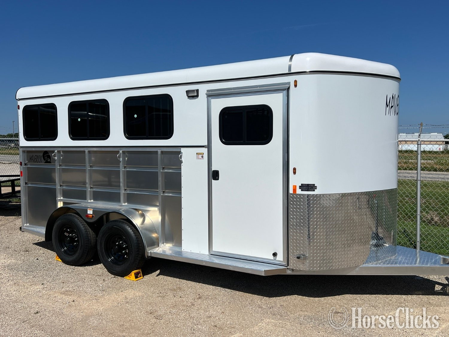 Horse Trailers - 2026 Maverick Trailers Lite Deluxe Bumper Pull Horse Trailer in Texas