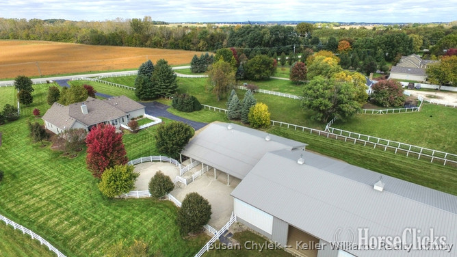 Illinois SOLD!!! Exceptional Equestrian Estate with 72x120 Indoor Arena for sale in Illinois