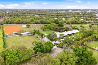Equestrian Facility in Buckingham, Ft Myers FL 