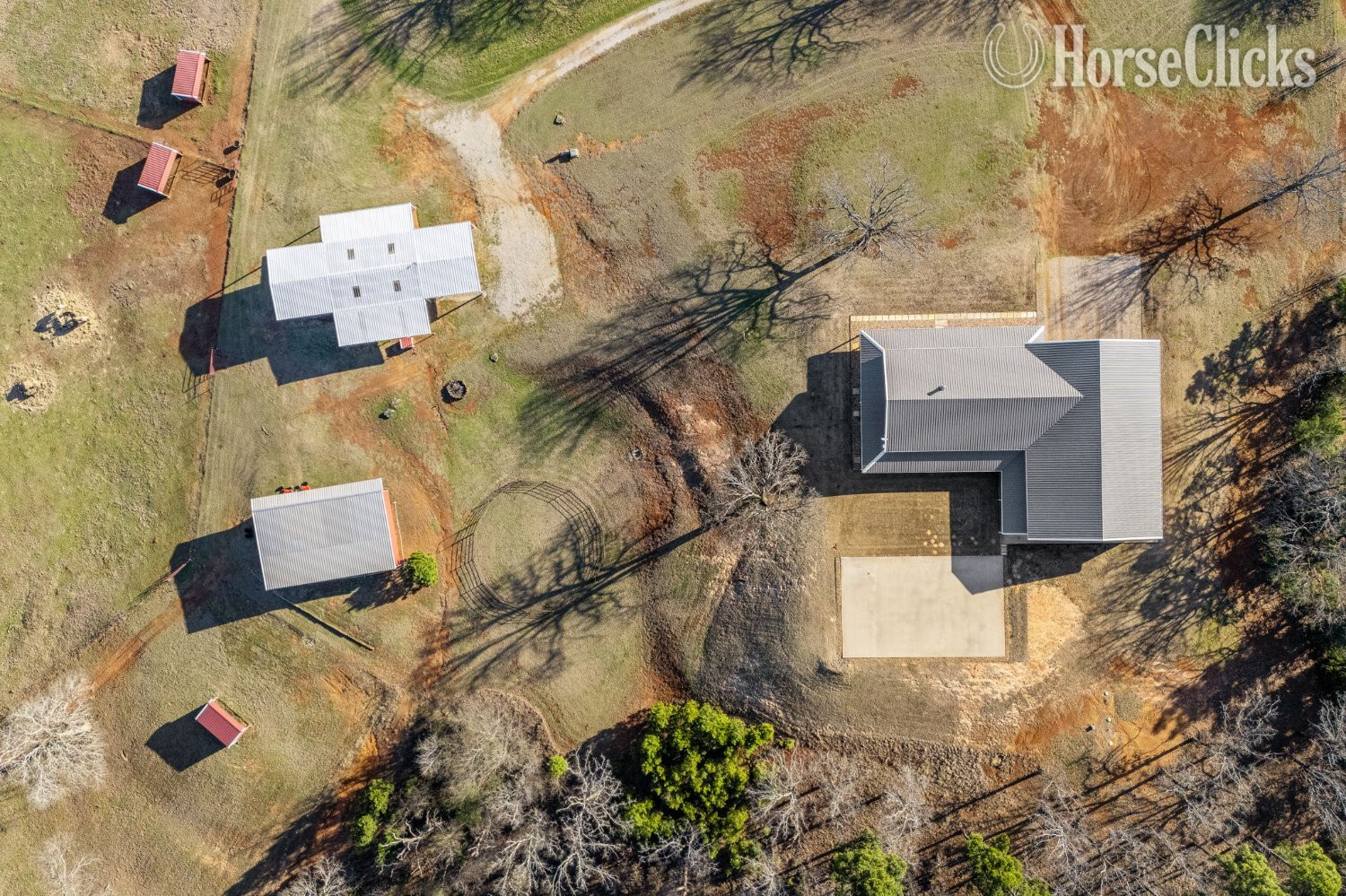 Equestrian Paradise Meets Modern Luxury - Ranch