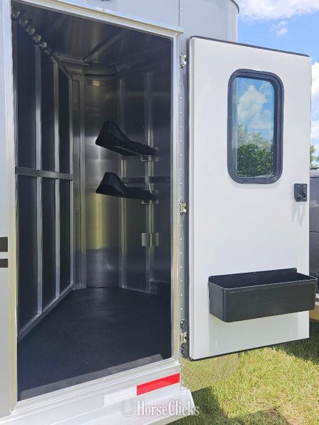 Horse Trailers - 2026 Shadow Trailers Stablemate Bumper Pull Horse Trailer