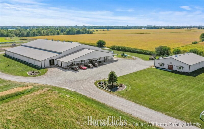 SOLD!!!  40 ac Training/Boarding Facility, Beecher, IL - Farms in Illinois