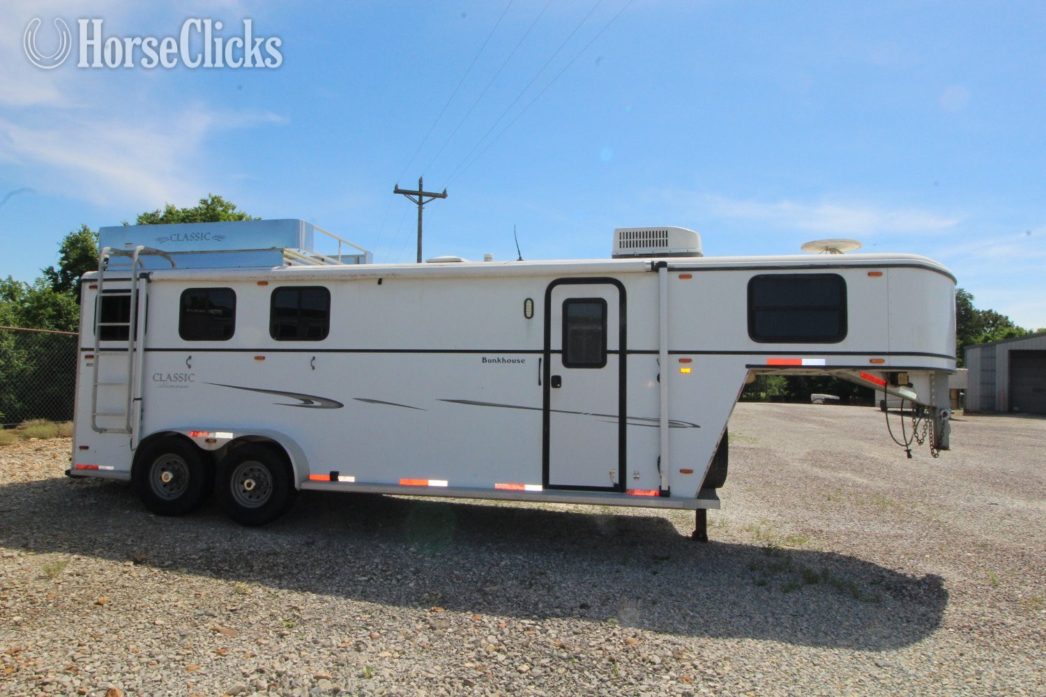 2006 Other Classic 3H w/6.5 LQ Gooseneck Horse Trailer in Missouri