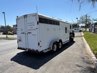 2006 Charmac Trailers  Gooseneck Horse Trailer