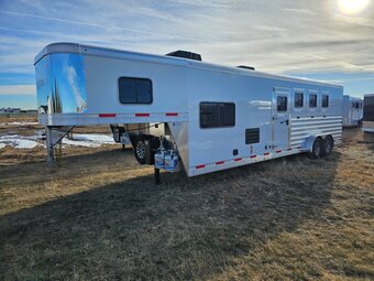 2025 Exiss Trailers Escape 7410 Gooseneck Horse Trailer