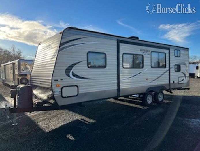 2017 Keystone Hideout Bumper Pull Horse Trailer in Oregon