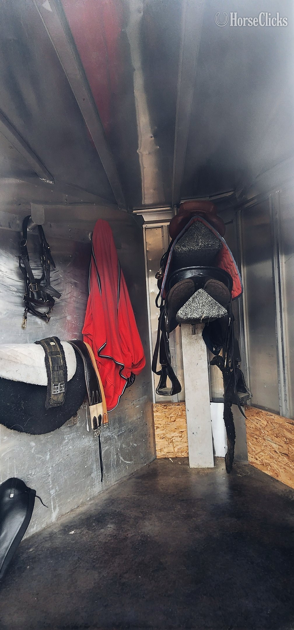 1995 Featherlite Trailers  Bumper Pull Horse Trailer - Horse Trailers