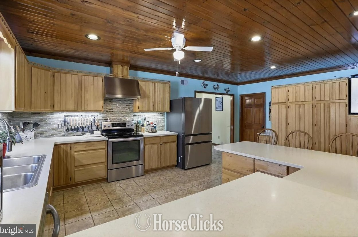 Maryland Turn Key Horse property in Hancock, MD