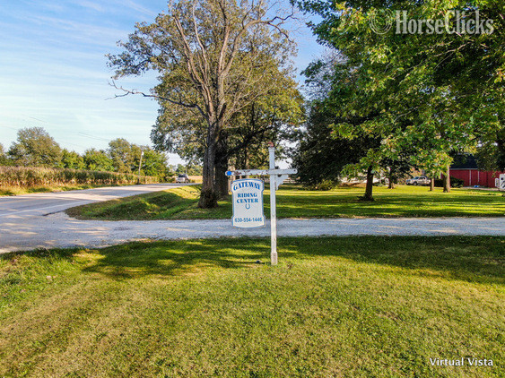 SOLD!!! Oswego Training/Riding Center on 24 acres Illinois