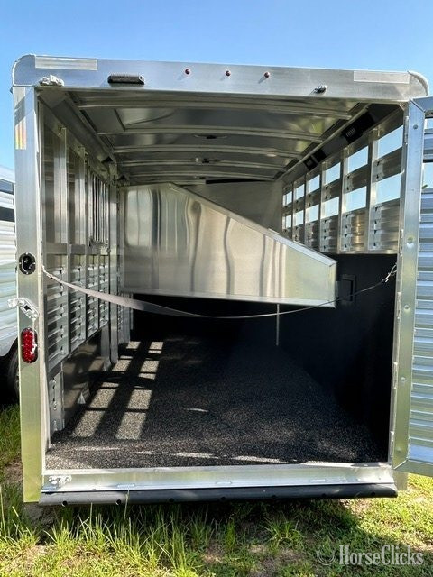 2026 Exiss Trailers CXF Bumper Pull Horse Trailer - Horse Trailers