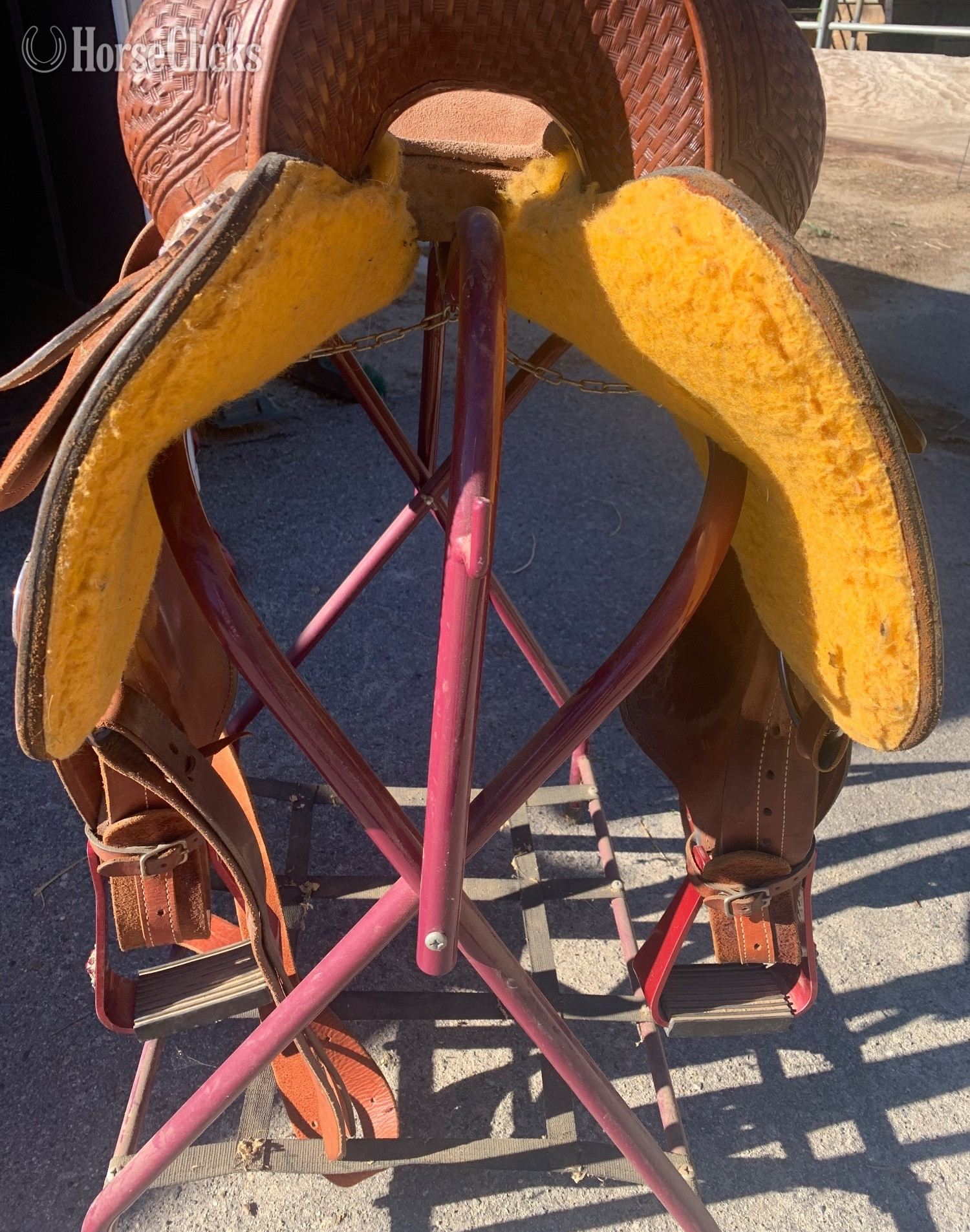17" Dale Chavez Western Saddle in California