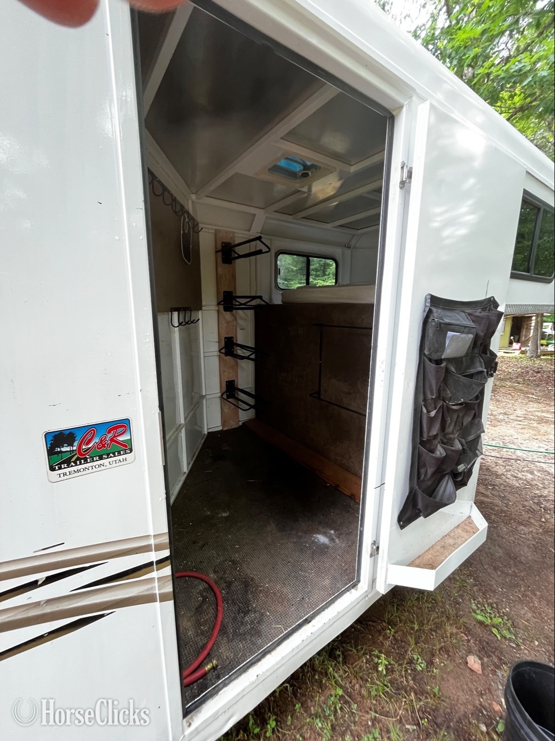 North Carolina 2018 Trails West Adventure 4H GN Gooseneck Horse Trailer