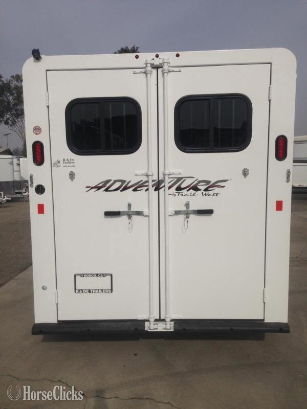 California Trails West 2026 Manufacturing 3 Horse BP Trailer  Horse Trailer