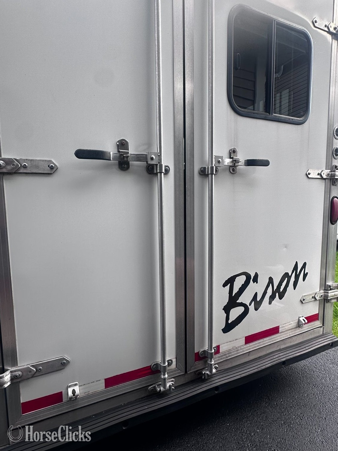 Illinois 2013 Bison Coach 720 2 Horse Slant  Bumper Pull Horse Trailer