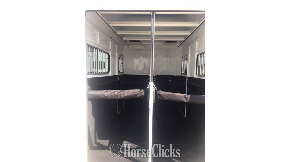 Trails West 2027 Manufacturing ROYALE PLUS 2   Horse Trailer - Horse Trailers