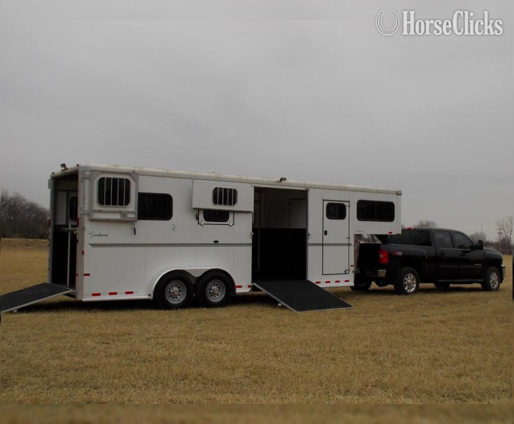 2014 Sundowner Trailers Charter SE Gooseneck Horse Trailer