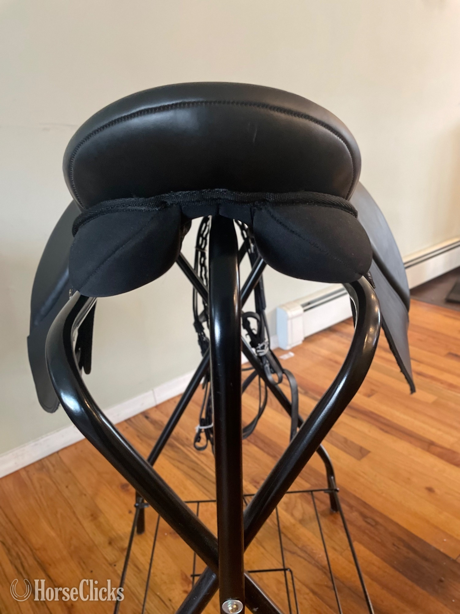 17.5" N. Porter English Saddle - English Saddles