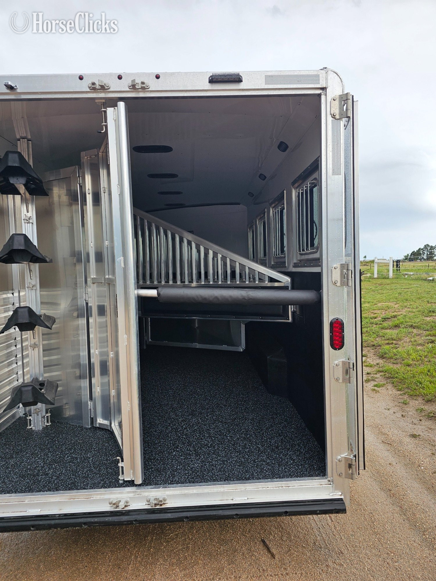 2025 Exiss Trailers Endeavor Gooseneck Horse Trailer Colorado