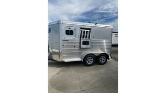 Logan Coach 2026 BULLSEYE  Horse Trailer