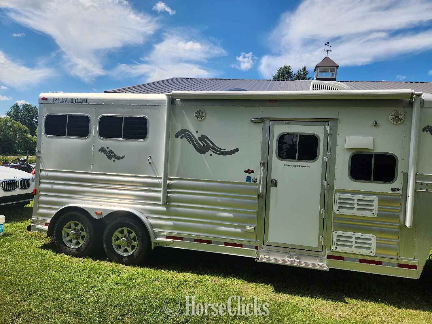2016 Platinum Coach  Gooseneck Horse Trailer - Horse Trailers in Minnesota